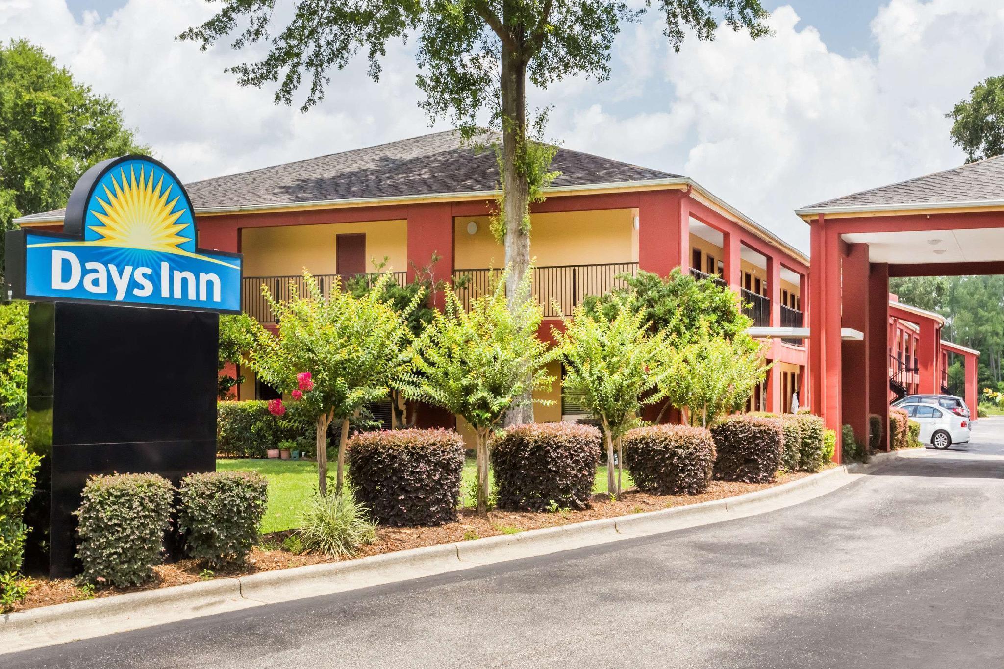 Days Inn By Wyndham Pensacola I-10 Ferry Pass Kültér fotó