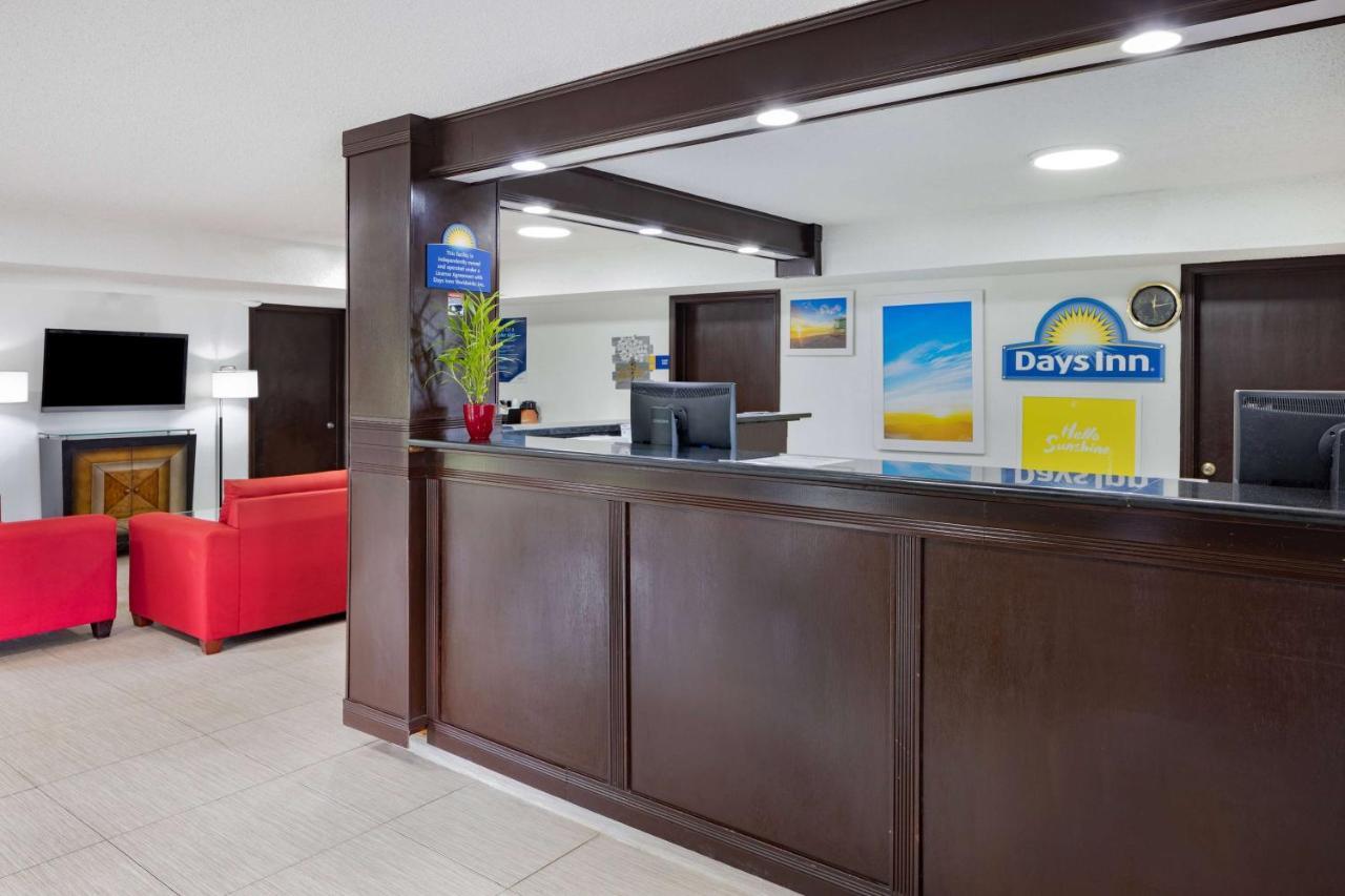Days Inn By Wyndham Pensacola I-10 Ferry Pass Kültér fotó