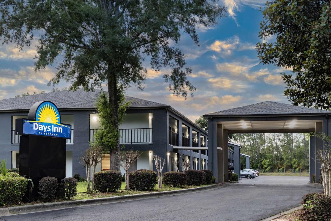 Days Inn By Wyndham Pensacola I-10 Ferry Pass Kültér fotó