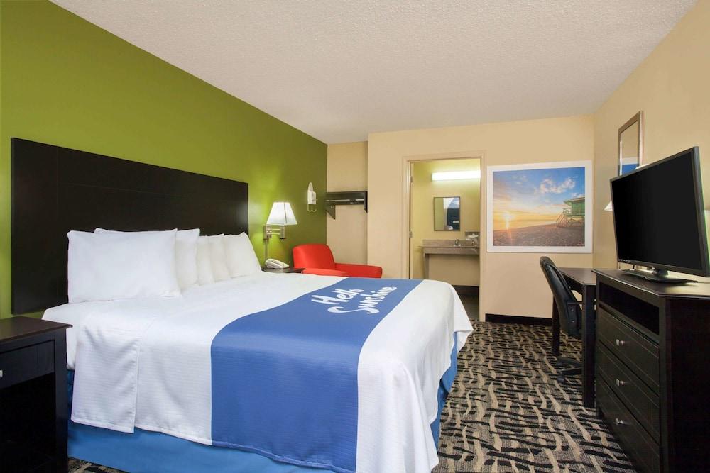 Days Inn By Wyndham Pensacola I-10 Ferry Pass Kültér fotó