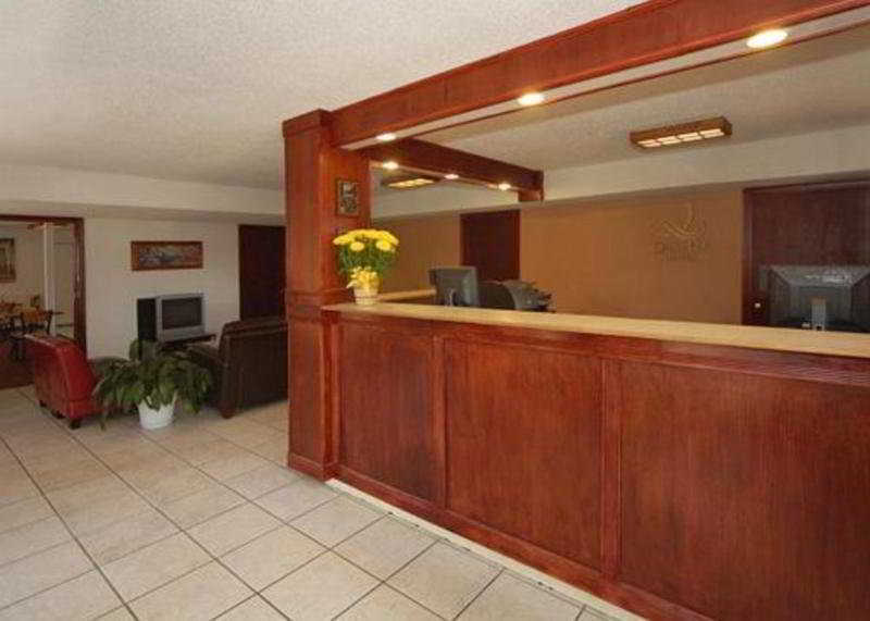 Days Inn By Wyndham Pensacola I-10 Ferry Pass Beltér fotó